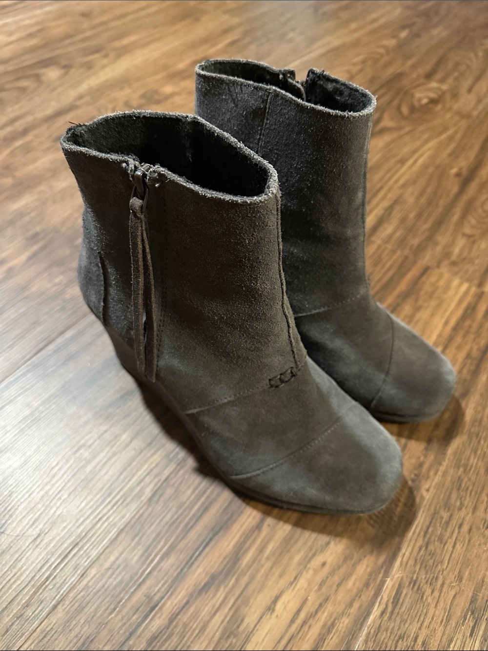 Toms Dark Gray Suede Ankle Boots